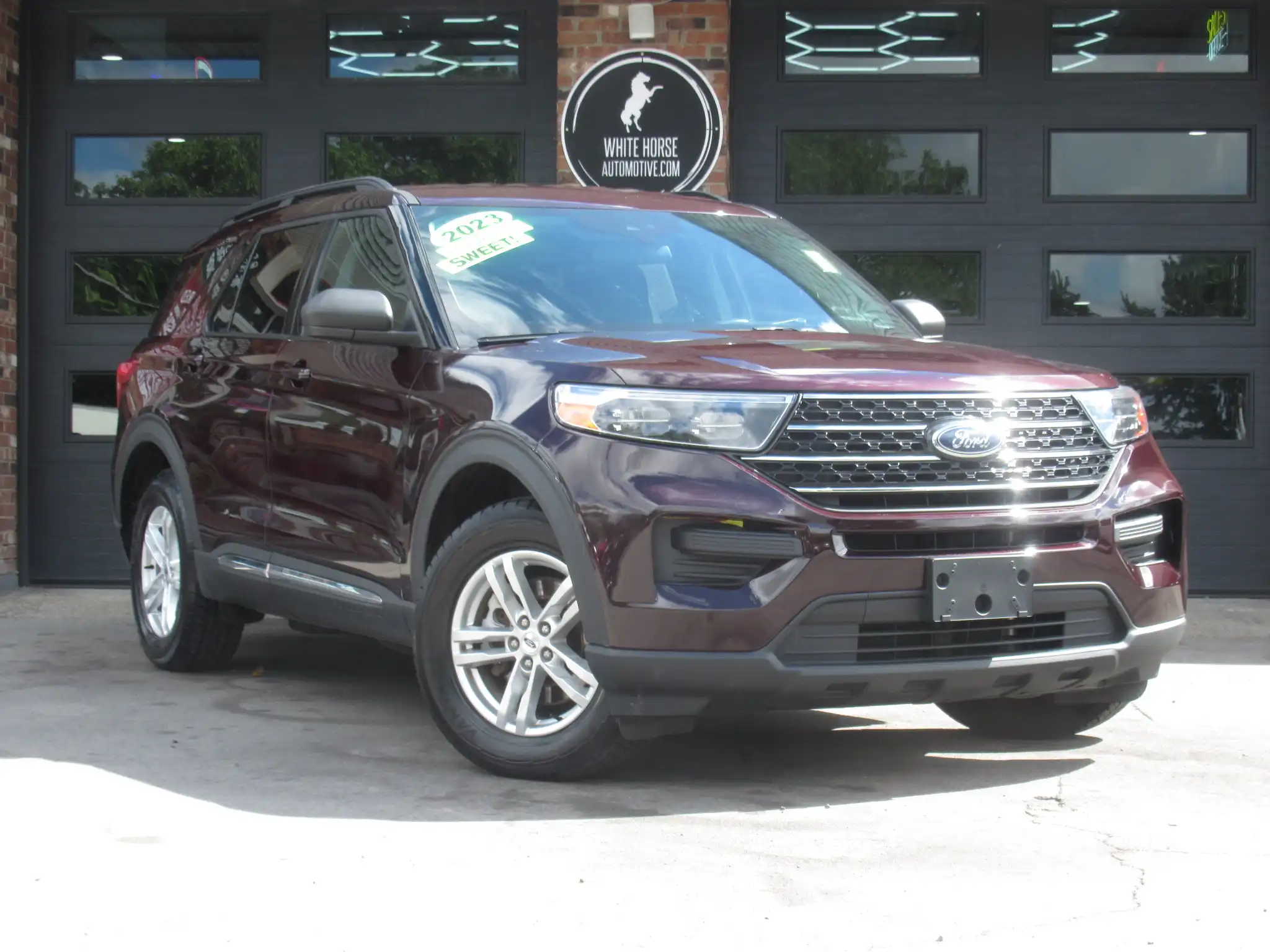 2023 Ford Explorer XLT 4WD's photo
