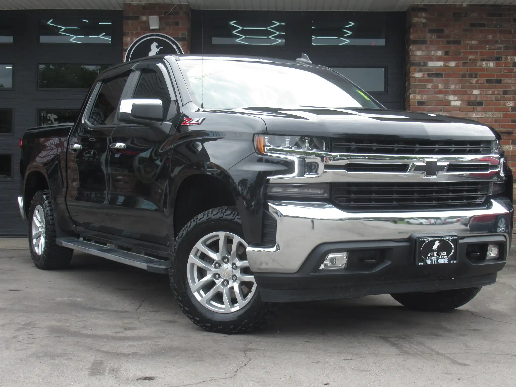 2021 Chevrolet Silverado 1500 LT 4WD Crew Cab Short Box's photo