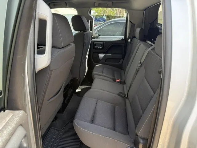 2019 Chevrolet Silverado 1500 LT Double Cab Std Box photo 4