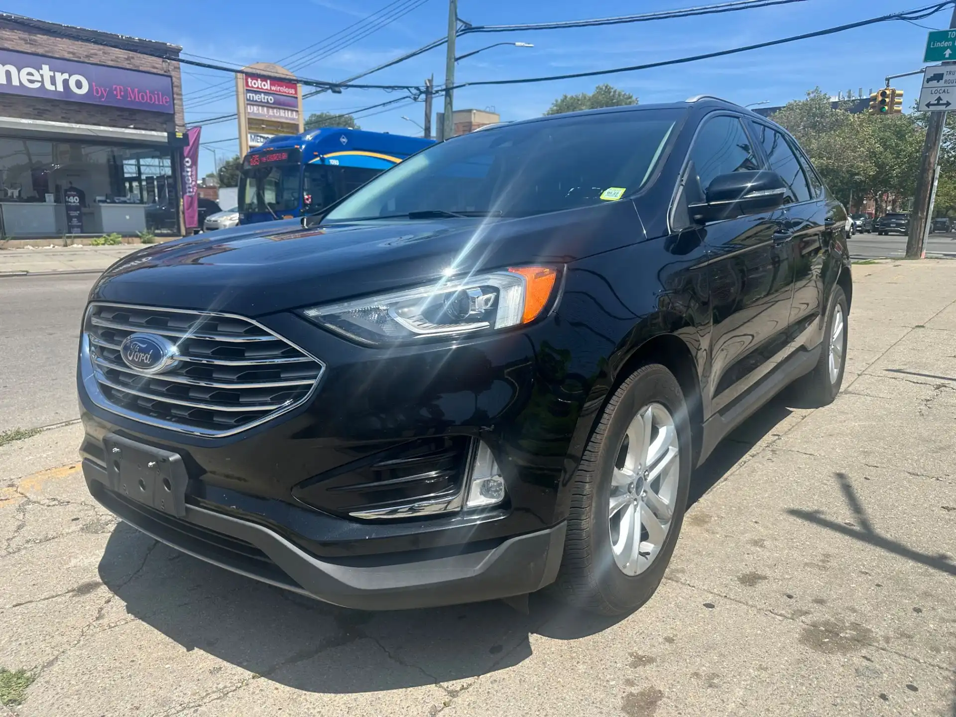 2019 Ford Edge SEL AWD's photo