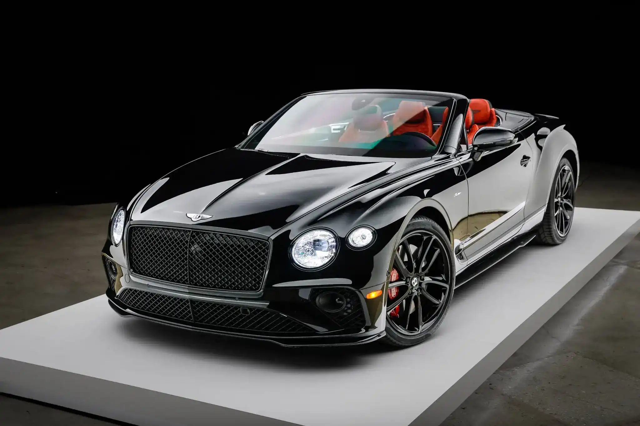 2023 Bentley Continental GT Azure V8's photo