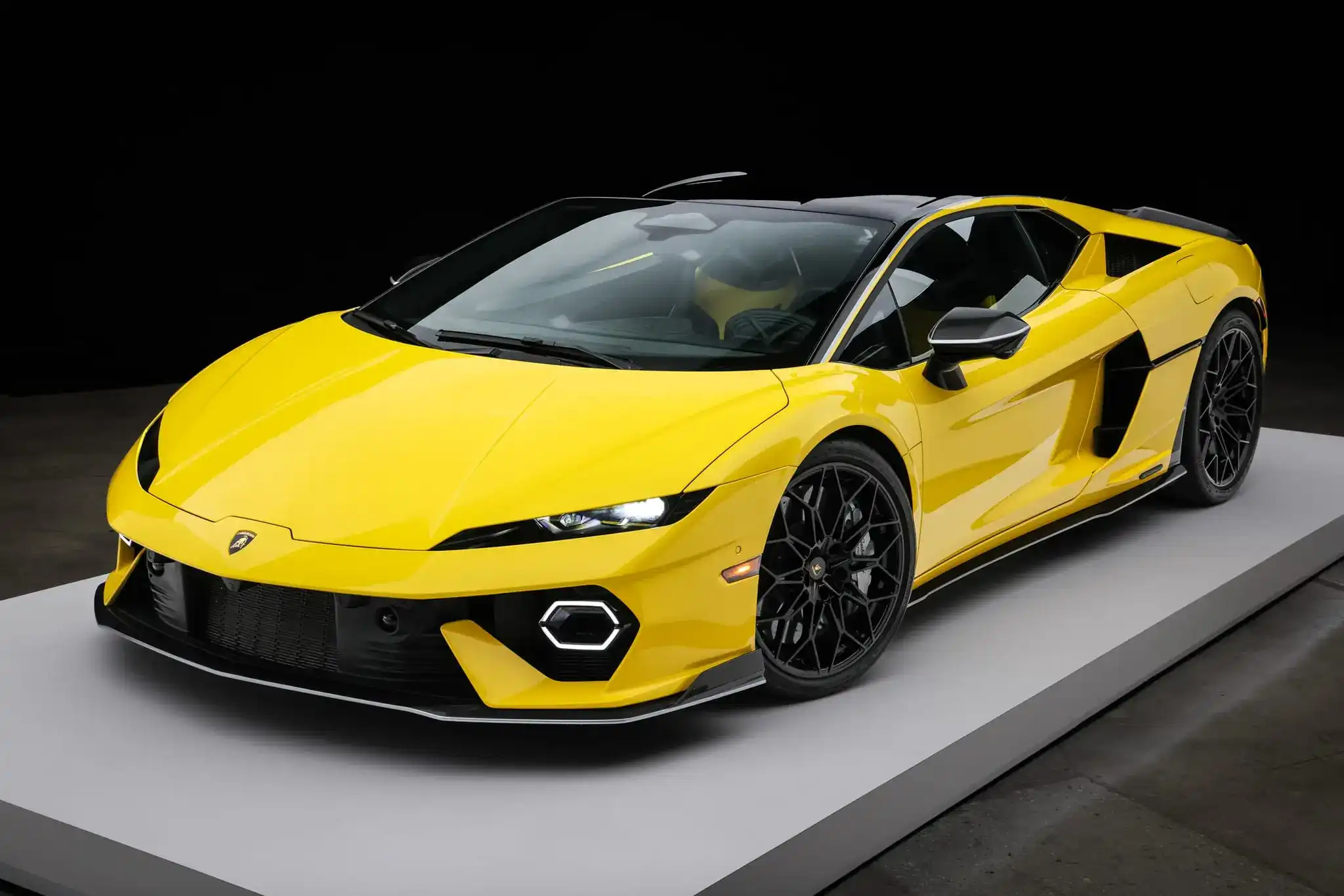 2026 Lamborghini Temerario 4.0 V8 PHEV's photo