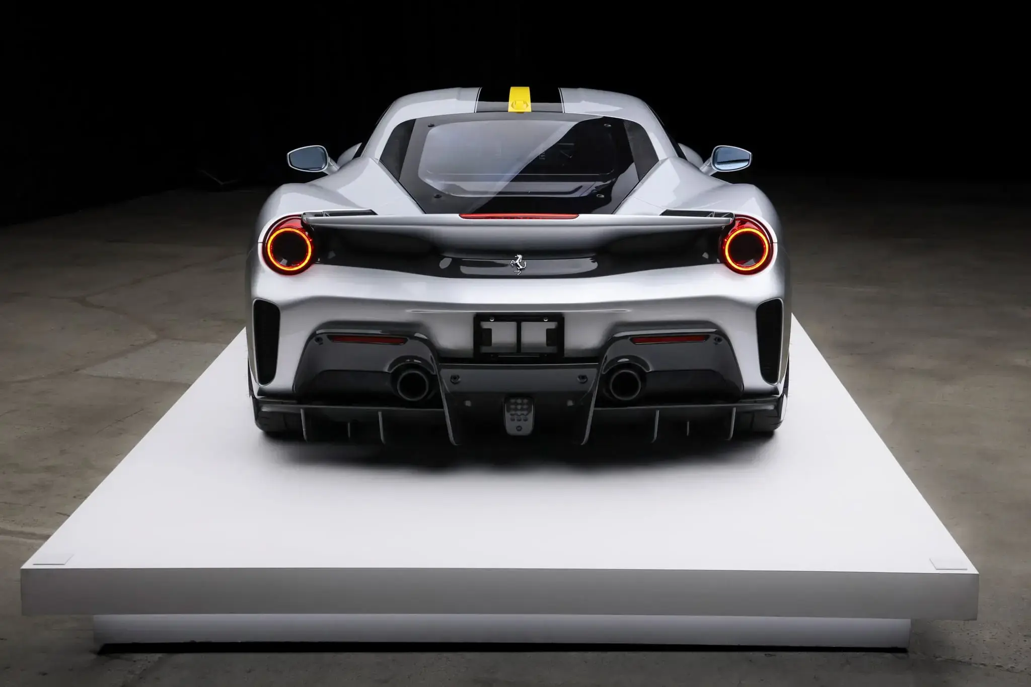 2019 Ferrari 488 Base photo 5