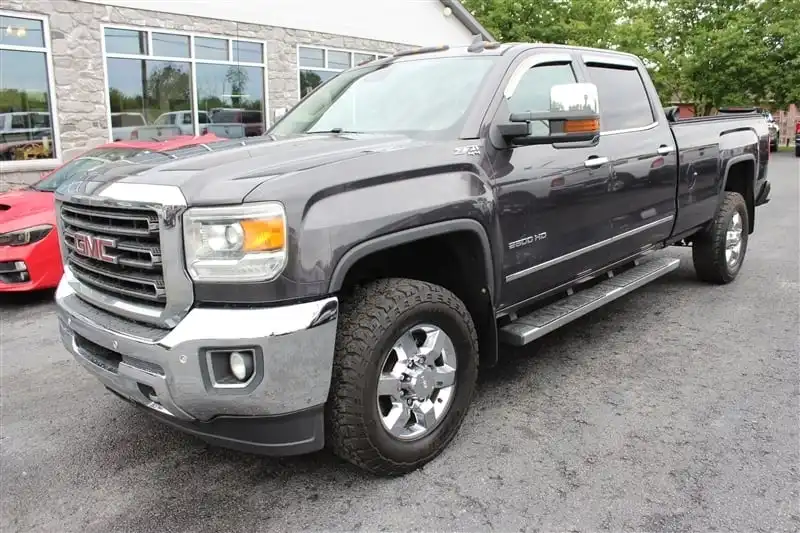 2016 GMC Sierra 4WD Crew Cab Long Box SLT's photo