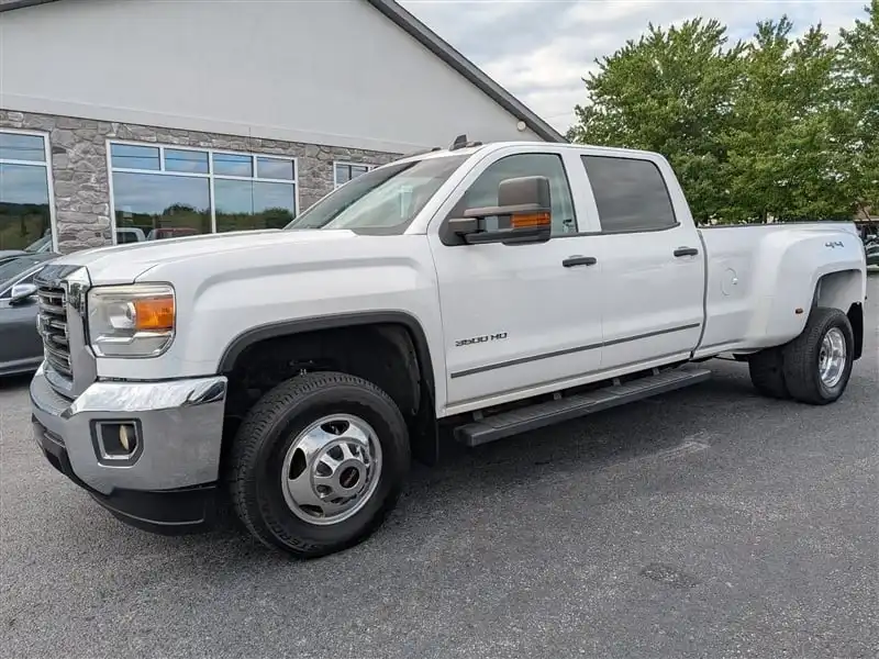 2015 GMC Sierra 4WD Crew Cab 6.5ft Work Truck SRW's photo