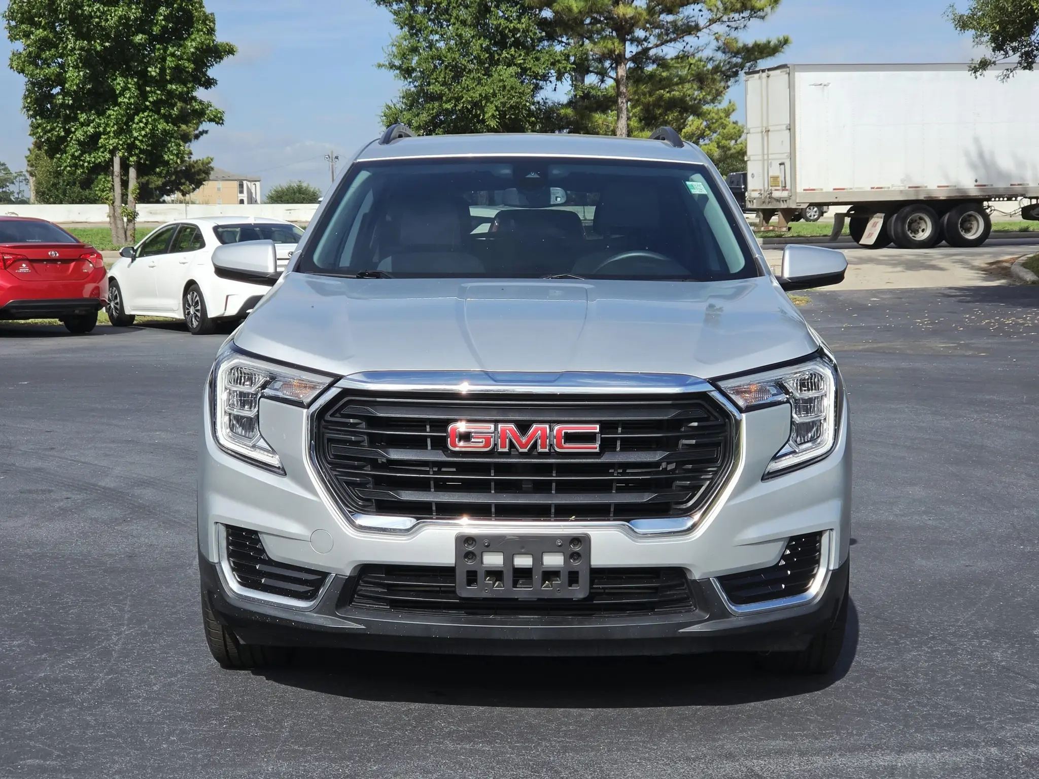 2022 GMC Terrain SLE photo 3
