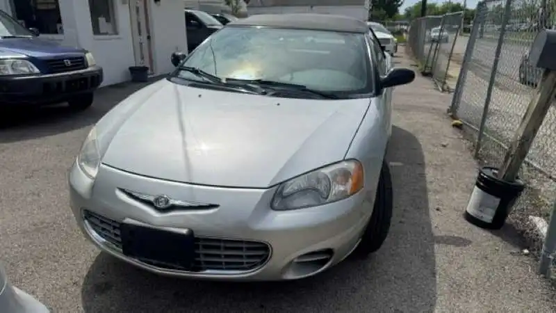 2002 Chrysler Sebring GTC's photo