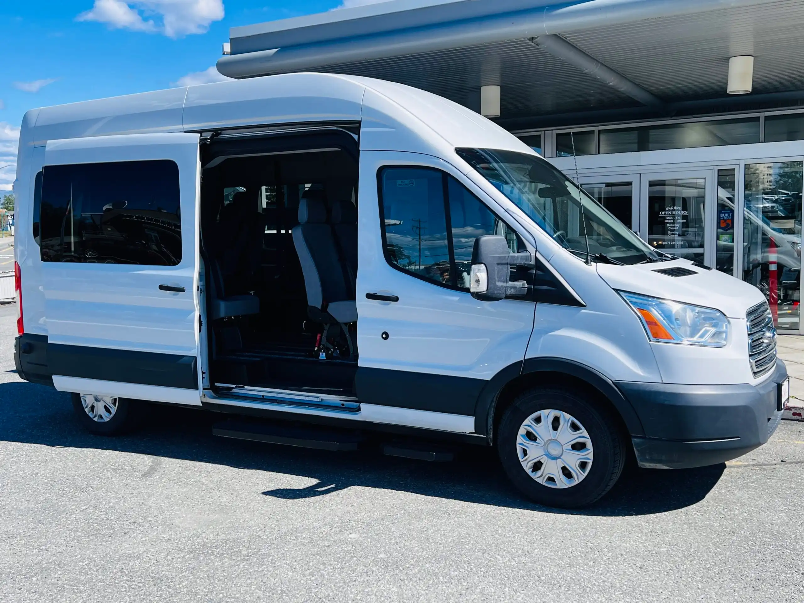 2017 Ford Transit 350 XLT Wagon High Roof Pass Slide 148WB's photo