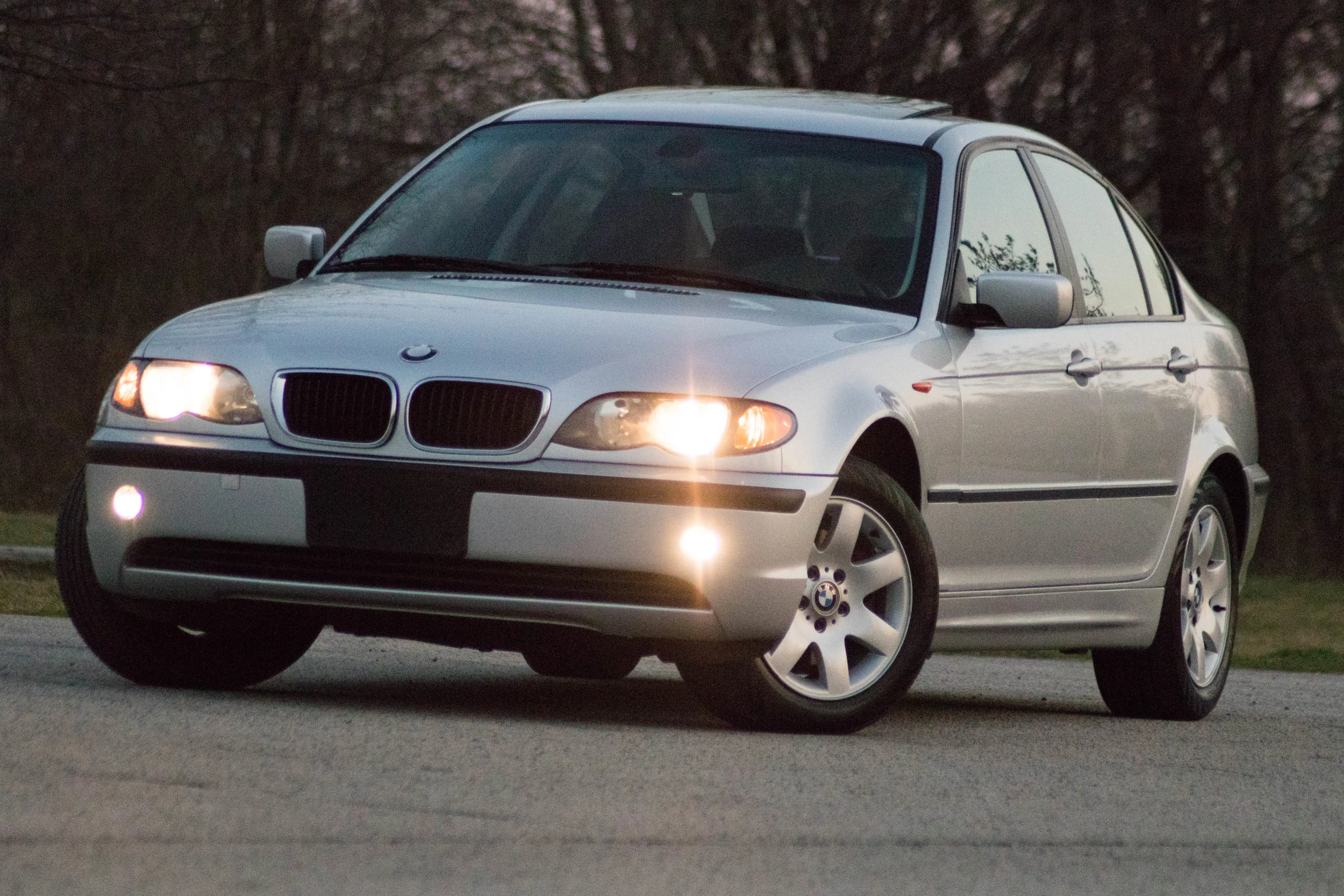 2004 BMW 3 Series 325xi's photo