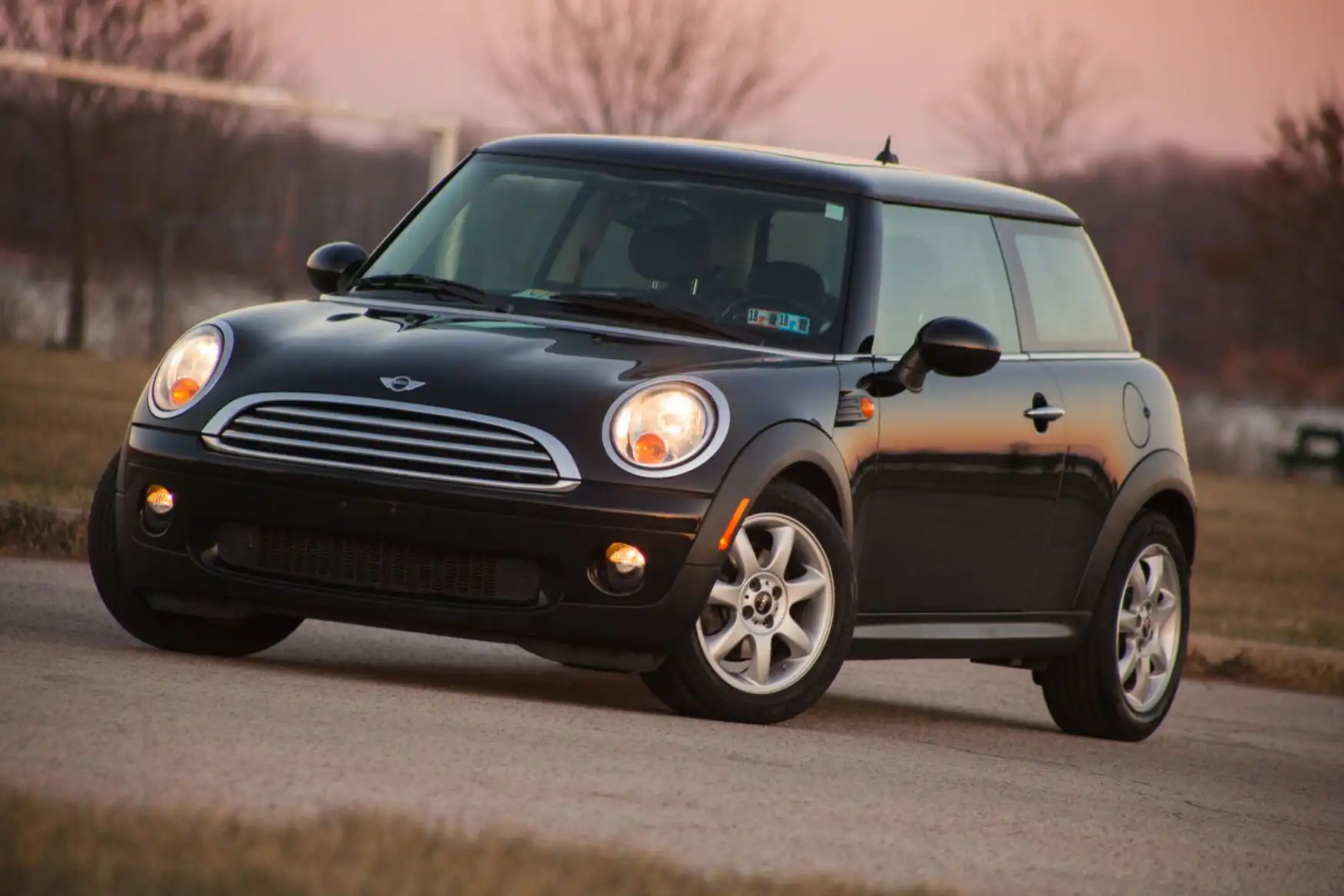 2010 MINI Cooper Base's photo