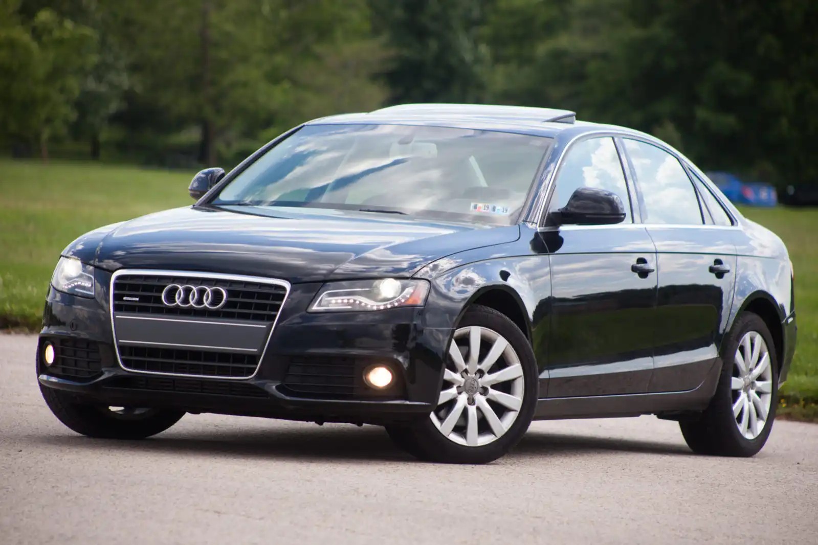 2009 Audi A4 2.0 TFSI quattro Tiptronic's photo