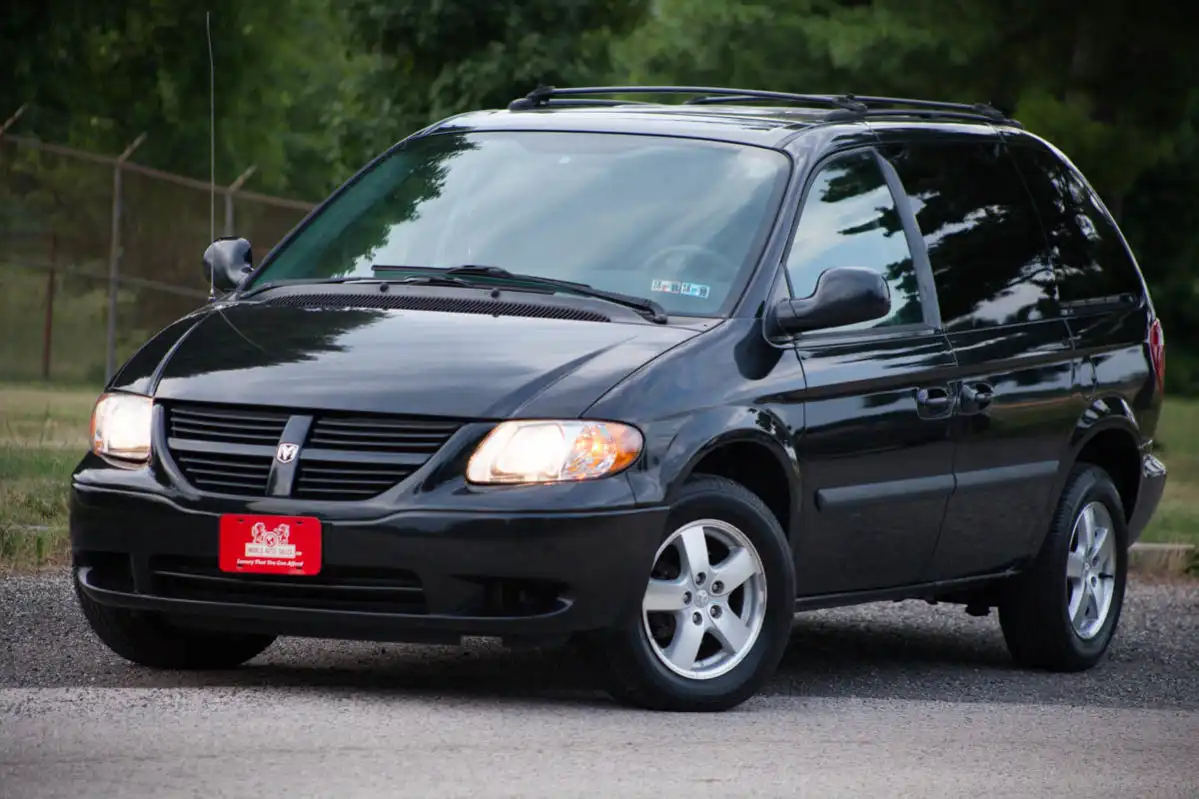 2005 Dodge Caravan SXT's photo
