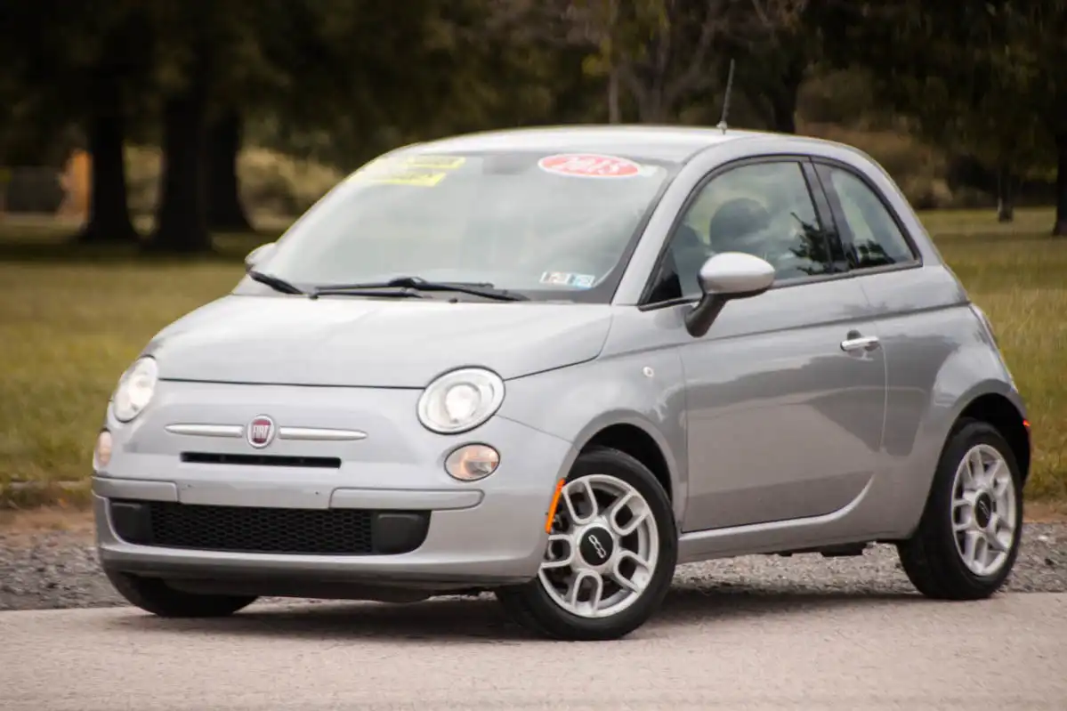 2015 FIAT 500 Pop's photo