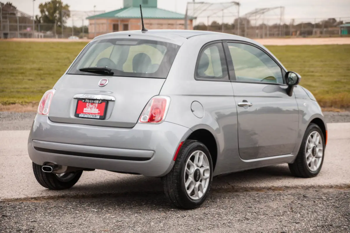2015 FIAT 500 Pop photo 5