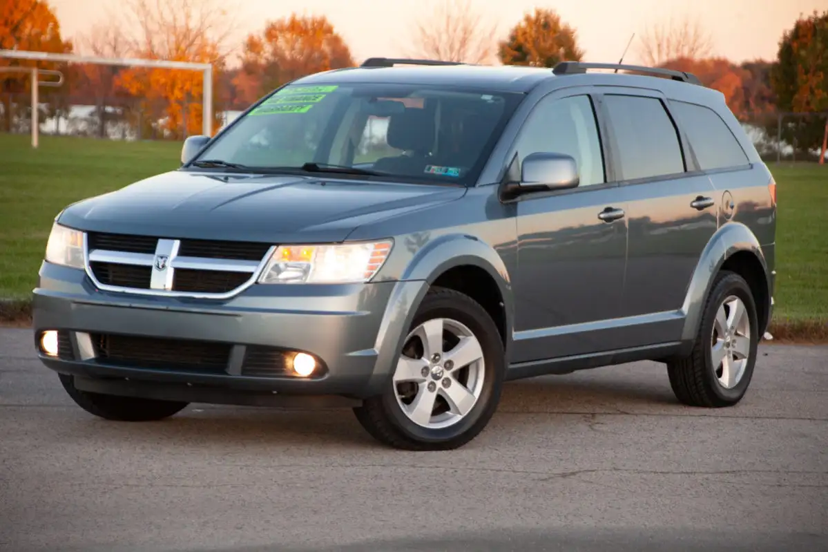 2010 Dodge Journey SXT FWD's photo