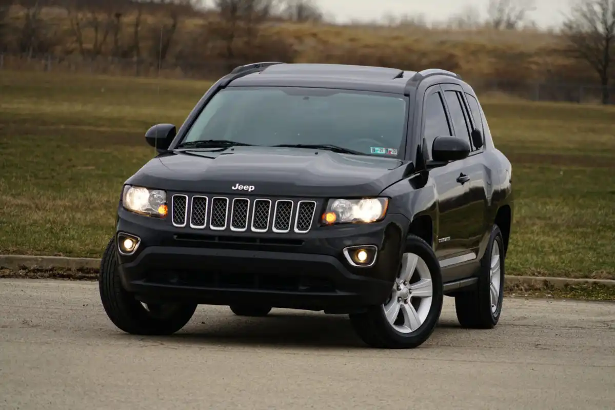 2015 Jeep Compass Latitude High Altitude Edition 4X4's photo