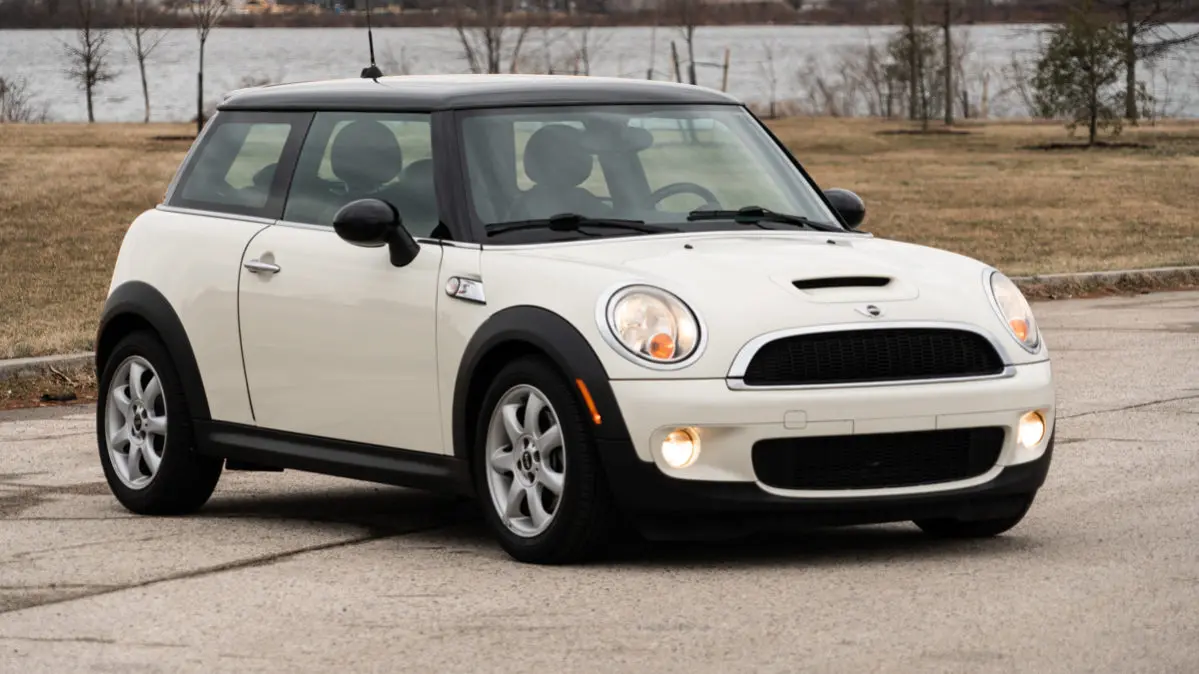 2009 MINI Cooper S photo 3