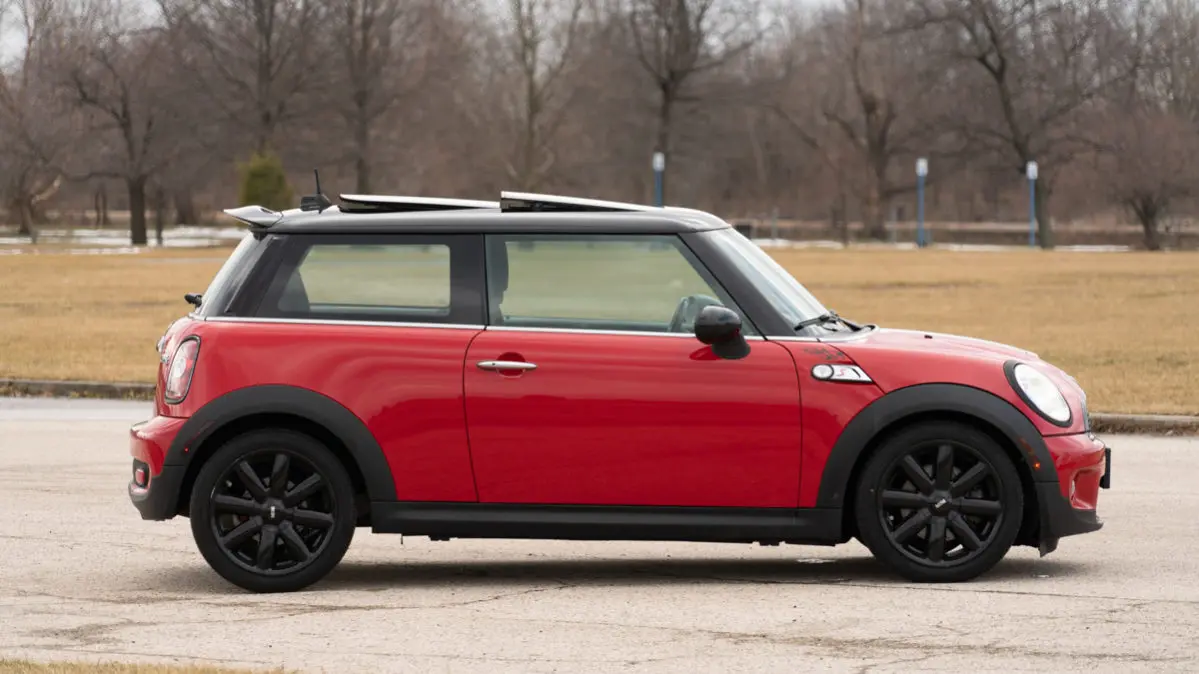2010 MINI Cooper S photo 4