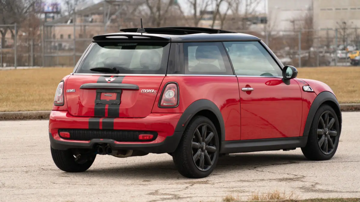 2010 MINI Cooper S photo 5