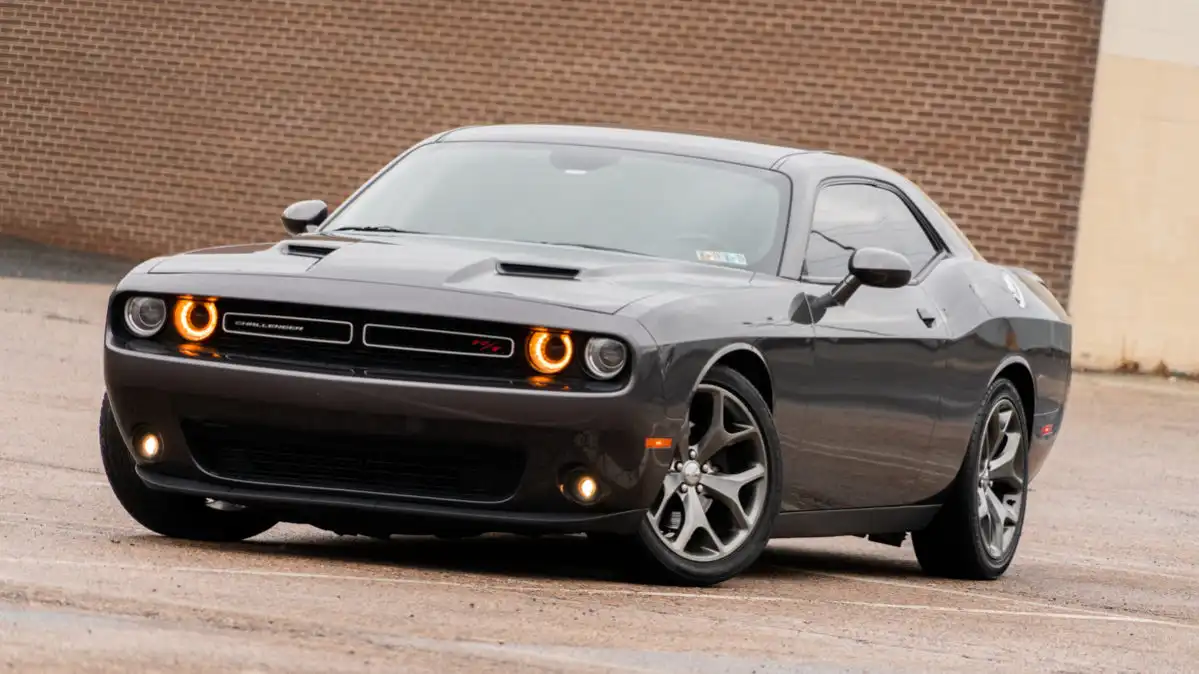 2015 Dodge Challenger R/T's photo