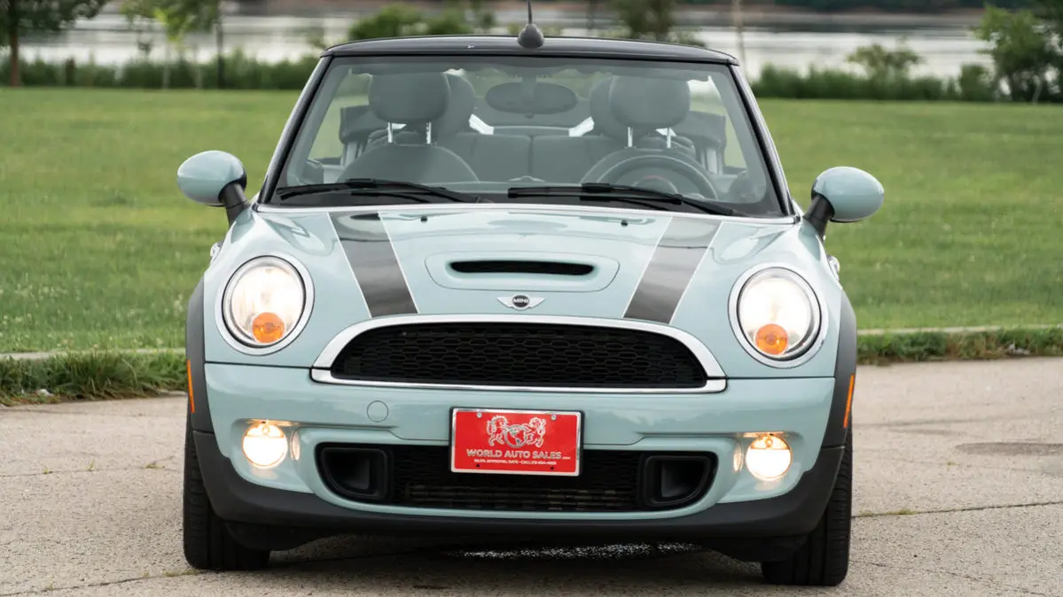 2014 MINI Cooper S photo 4