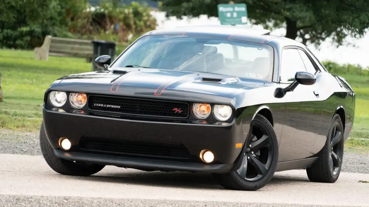 2013 Dodge Challenger R/T's photo
