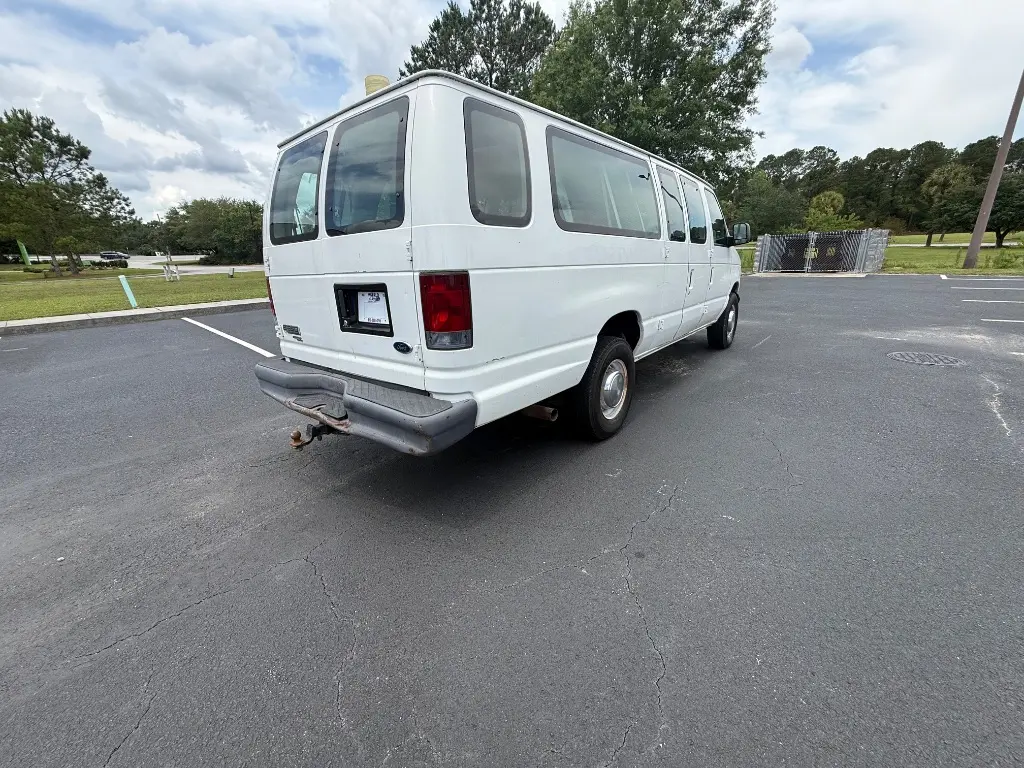 2006 Ford E-Series undefined photo 5