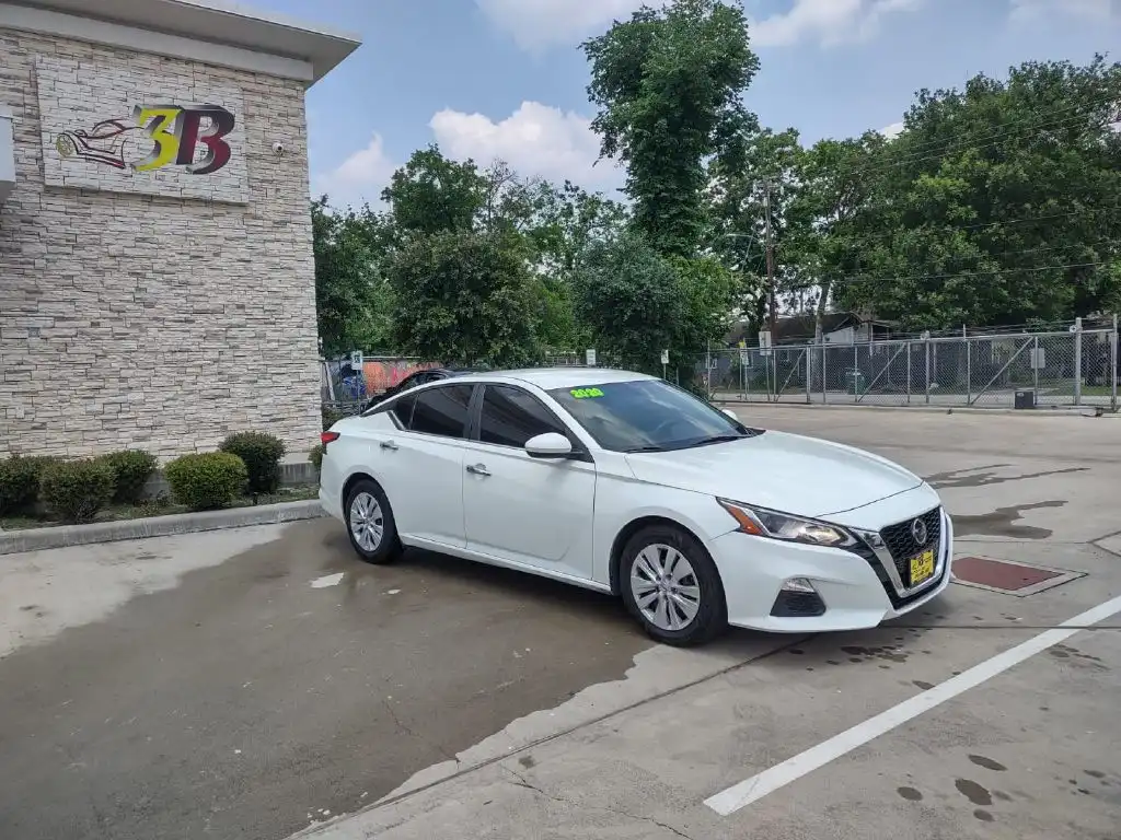 2020 Nissan Altima 2.5 S's photo