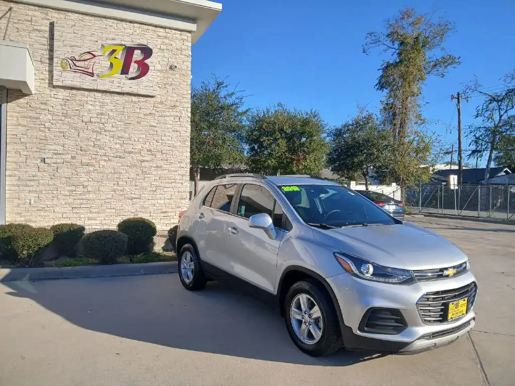 2019 Chevrolet Trax LT's photo