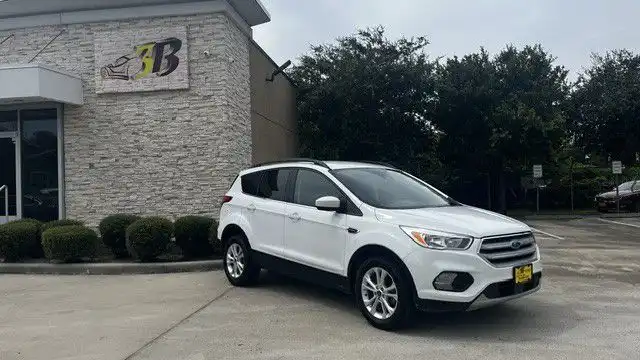 2018 Ford Escape SE's photo