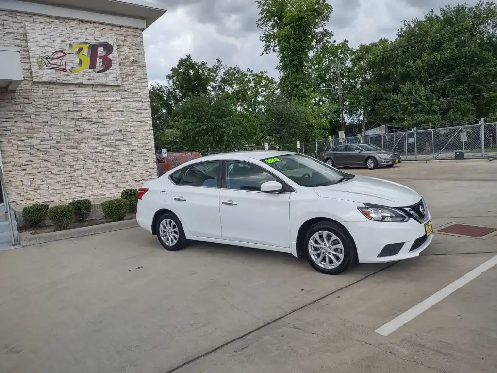 2019 Nissan Sentra SV CVT's photo