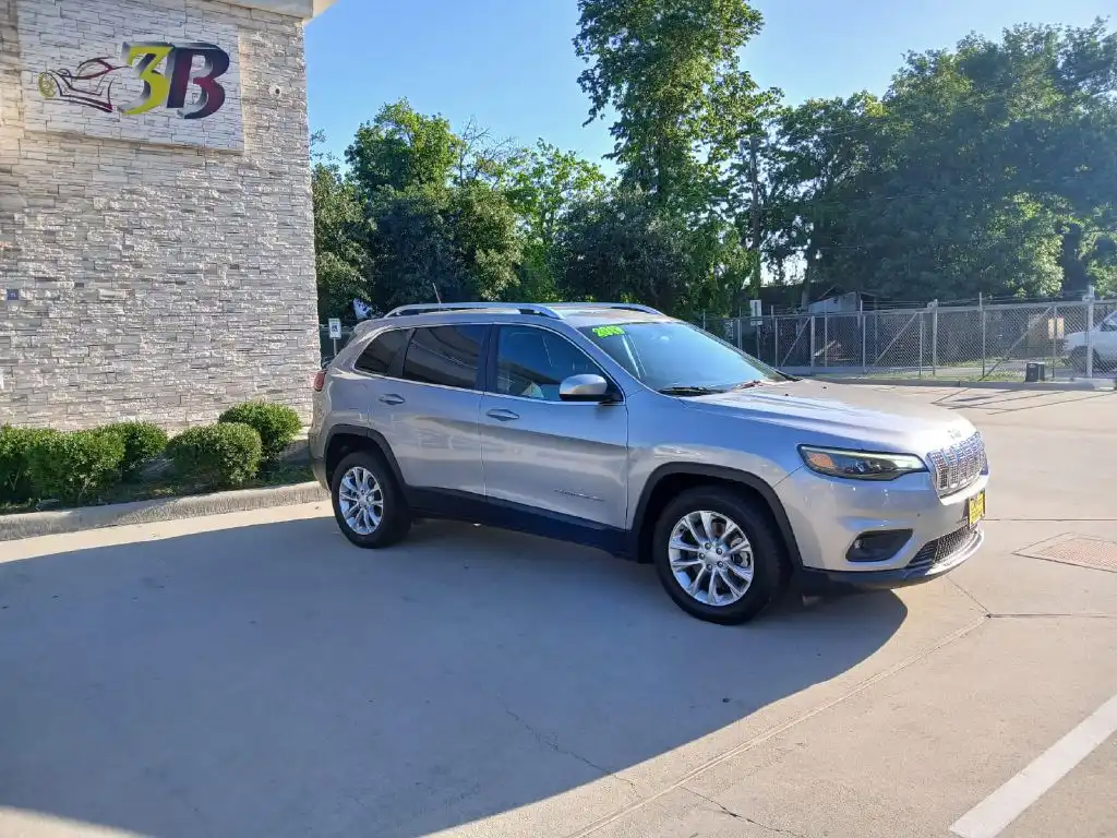 2019 Jeep Cherokee Latitude's photo