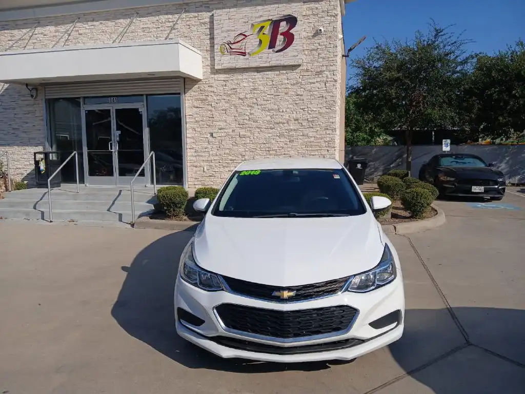 2018 Chevrolet Cruze 1LT Auto's photo