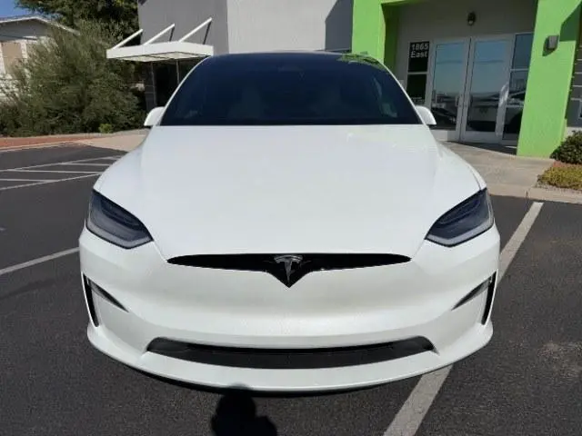 2023 Tesla Model X Long Range photo 5