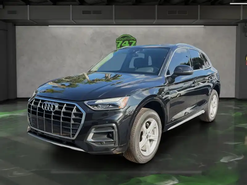 2023 Audi Q5 40 Premium's photo