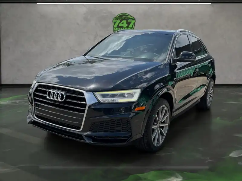 2018 Audi Q3 2.0T Premium Plus's photo