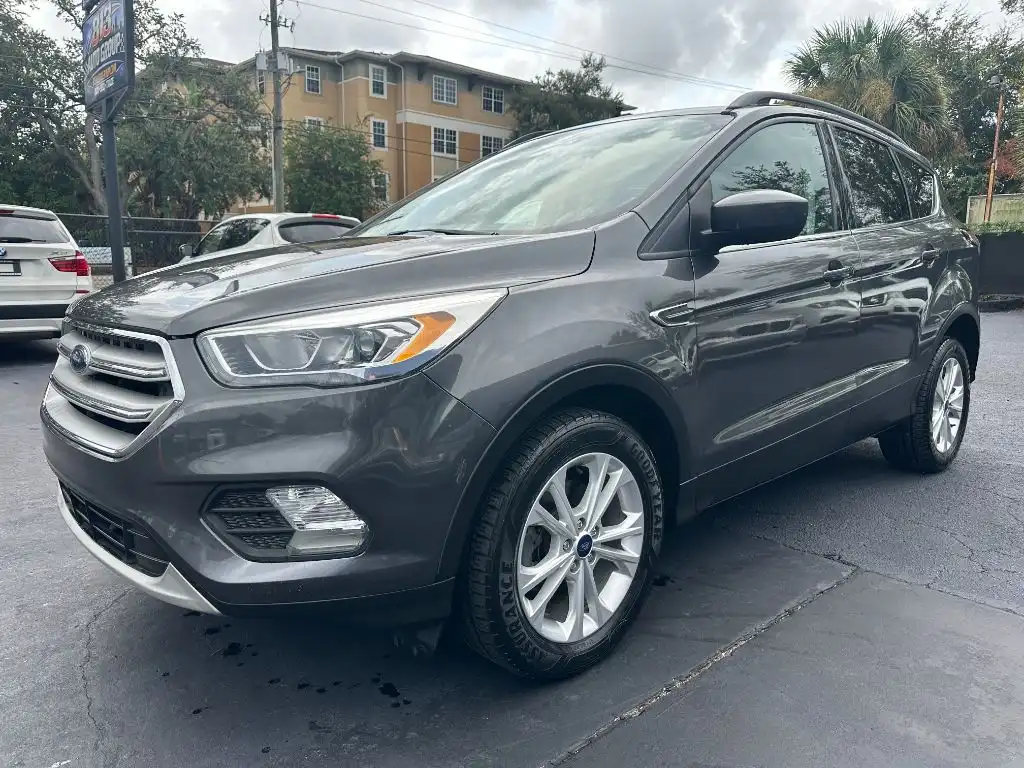 2018 Ford Escape SEL's photo