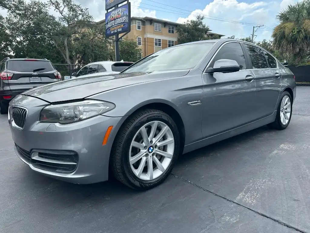 2014 BMW 5 Series 535i Sedan's photo