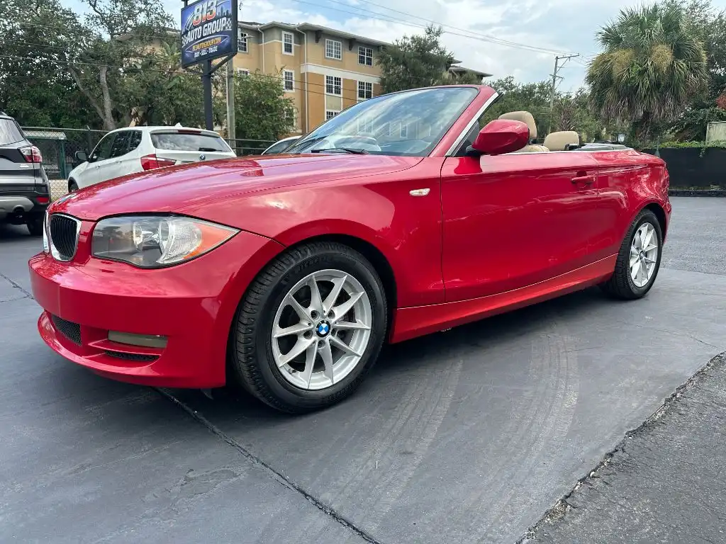 2011 BMW 1 Series 128i Convertible's photo