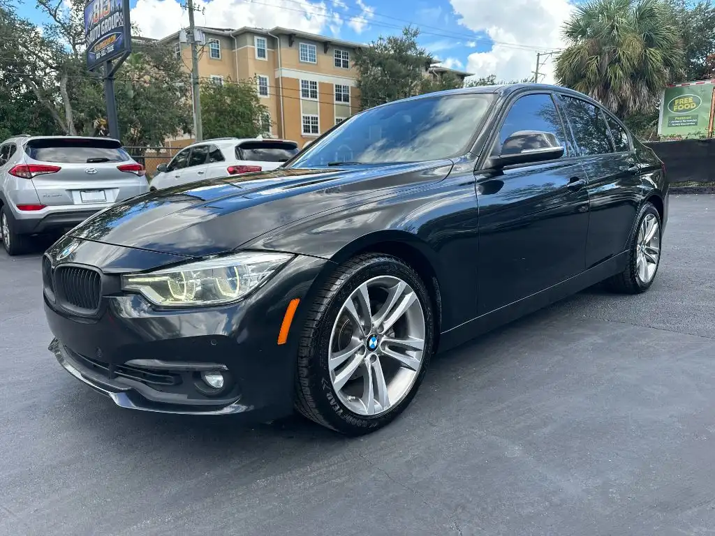 2016 BMW 3 Series 328i Sedan's photo