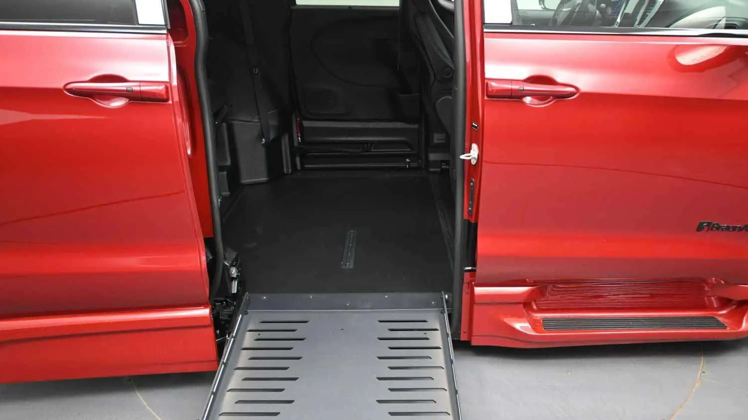 2026 Chrysler Pacifica Select photo 3