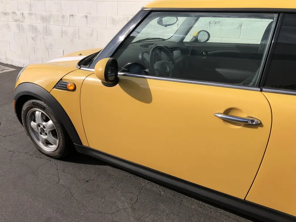 2009 MINI Cooper Base photo 5