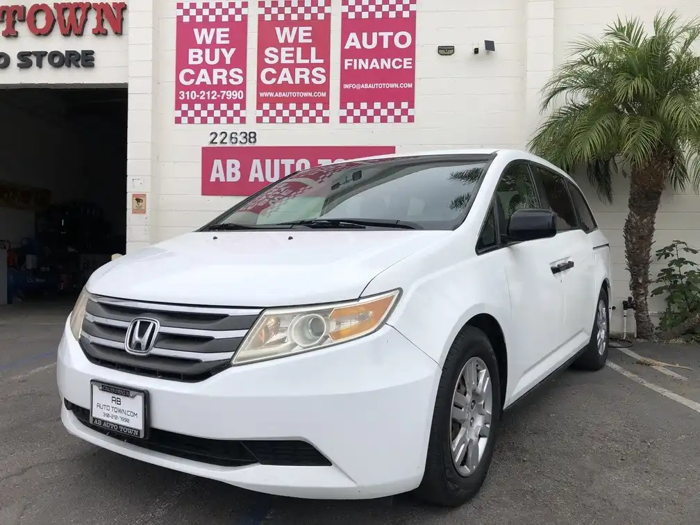 2012 Honda Odyssey LX's photo