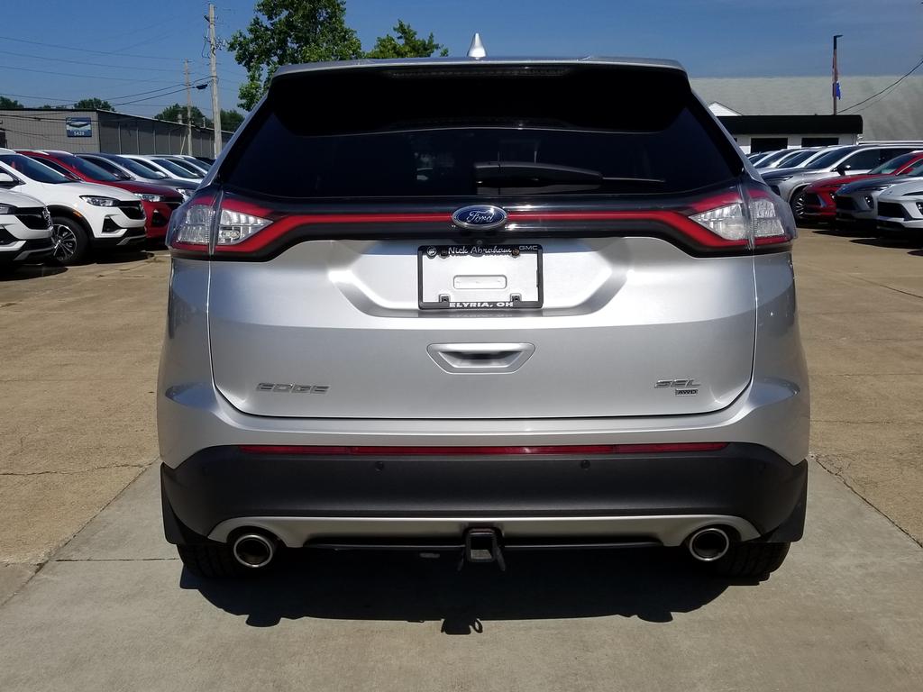 2017 Ford Edge SEL AWD photo 3