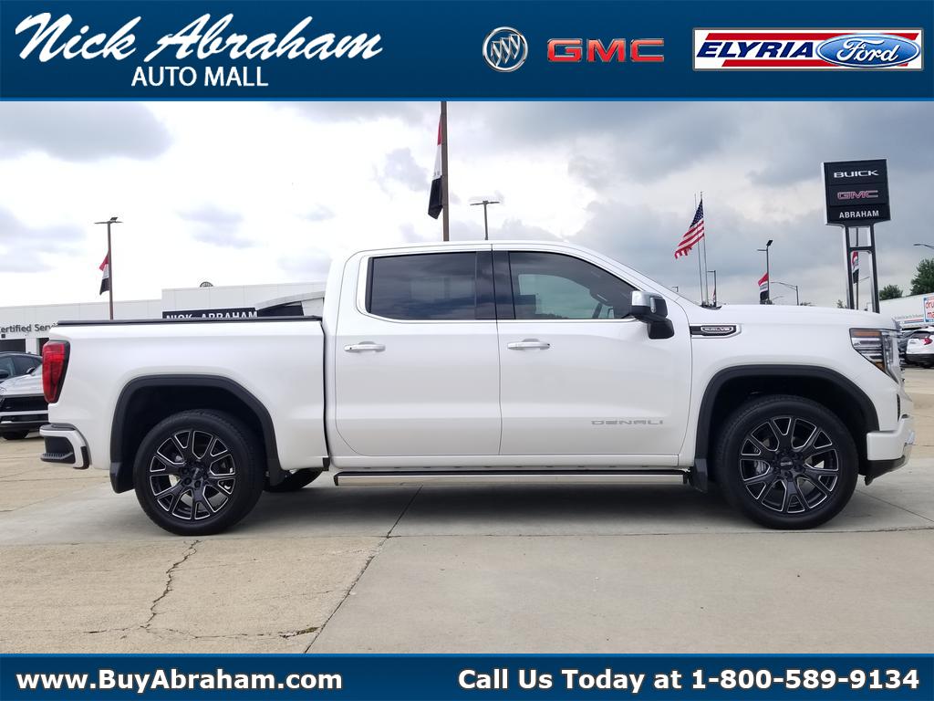 2025 GMC Sierra 4WD Crew Cab Short Box Denali's photo