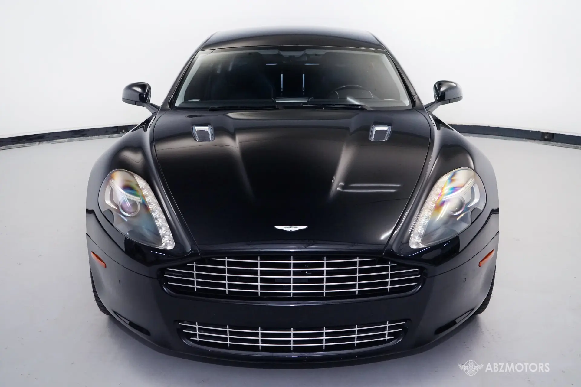 2012 Aston Martin Rapide Rapide Luxury photo 3