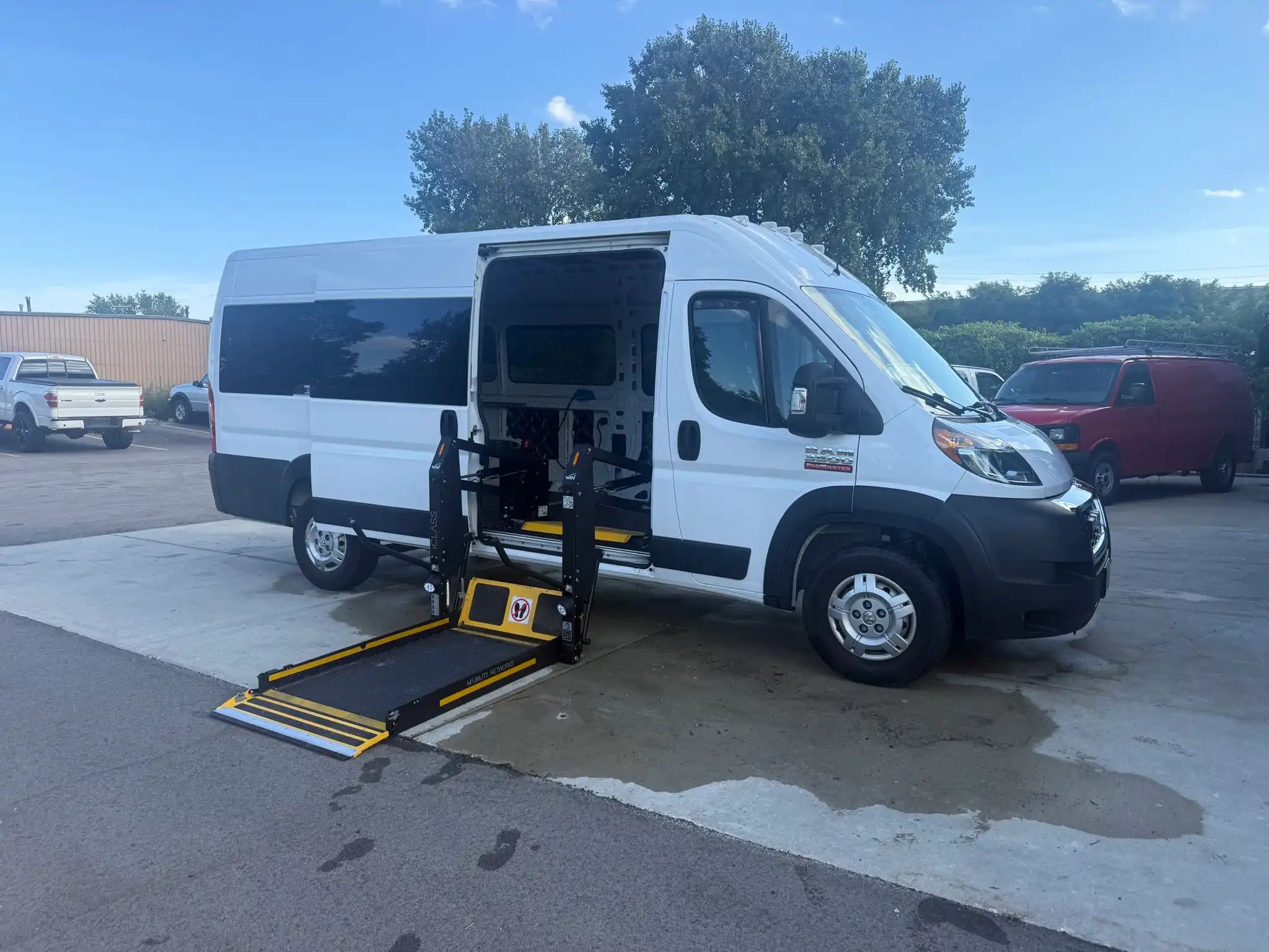 2020 RAM ProMaster Window Van 3500 159" WB High Roof Extended's photo