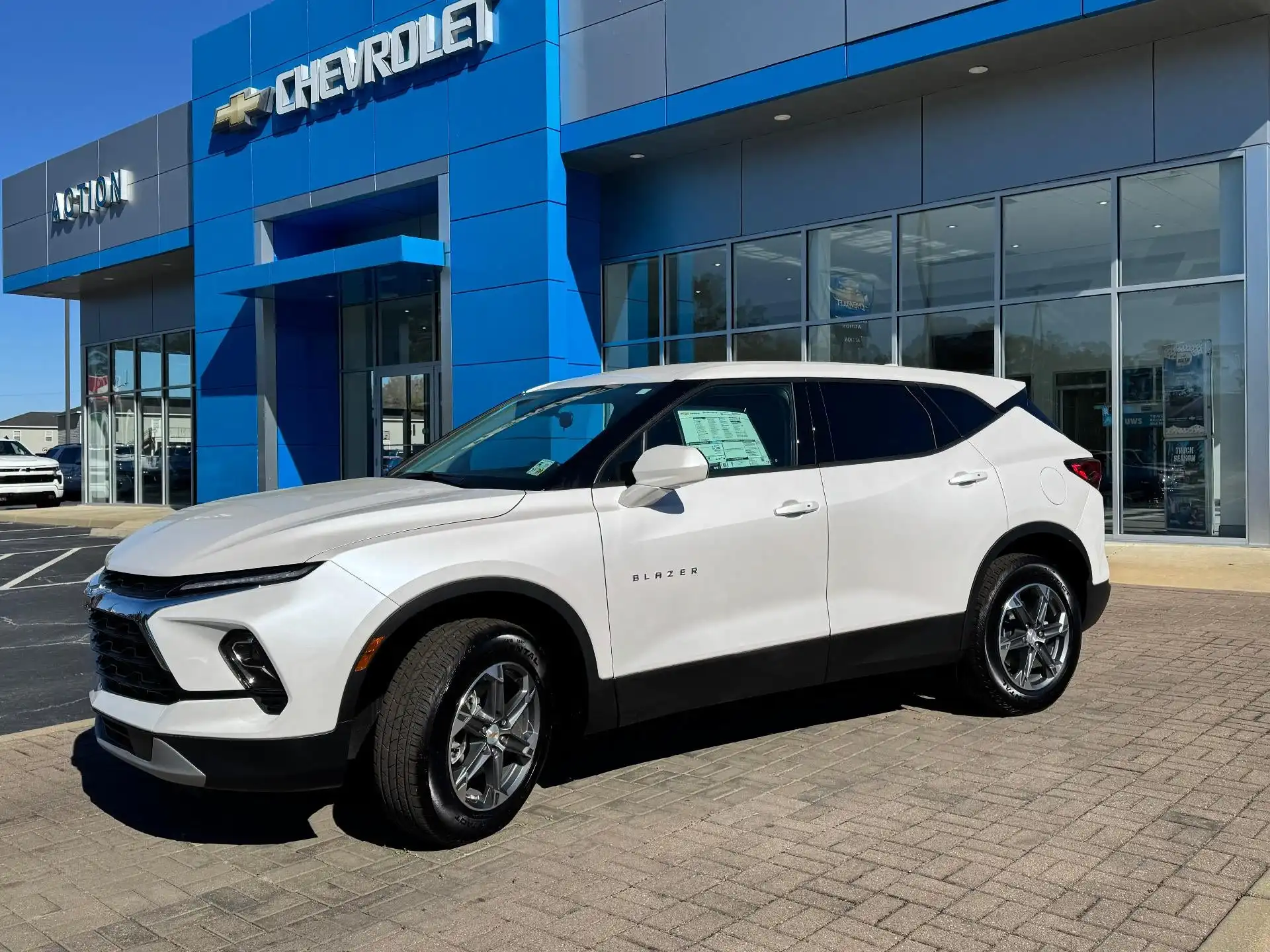 2025 Chevrolet Blazer 2.0T 2LT FWD's photo