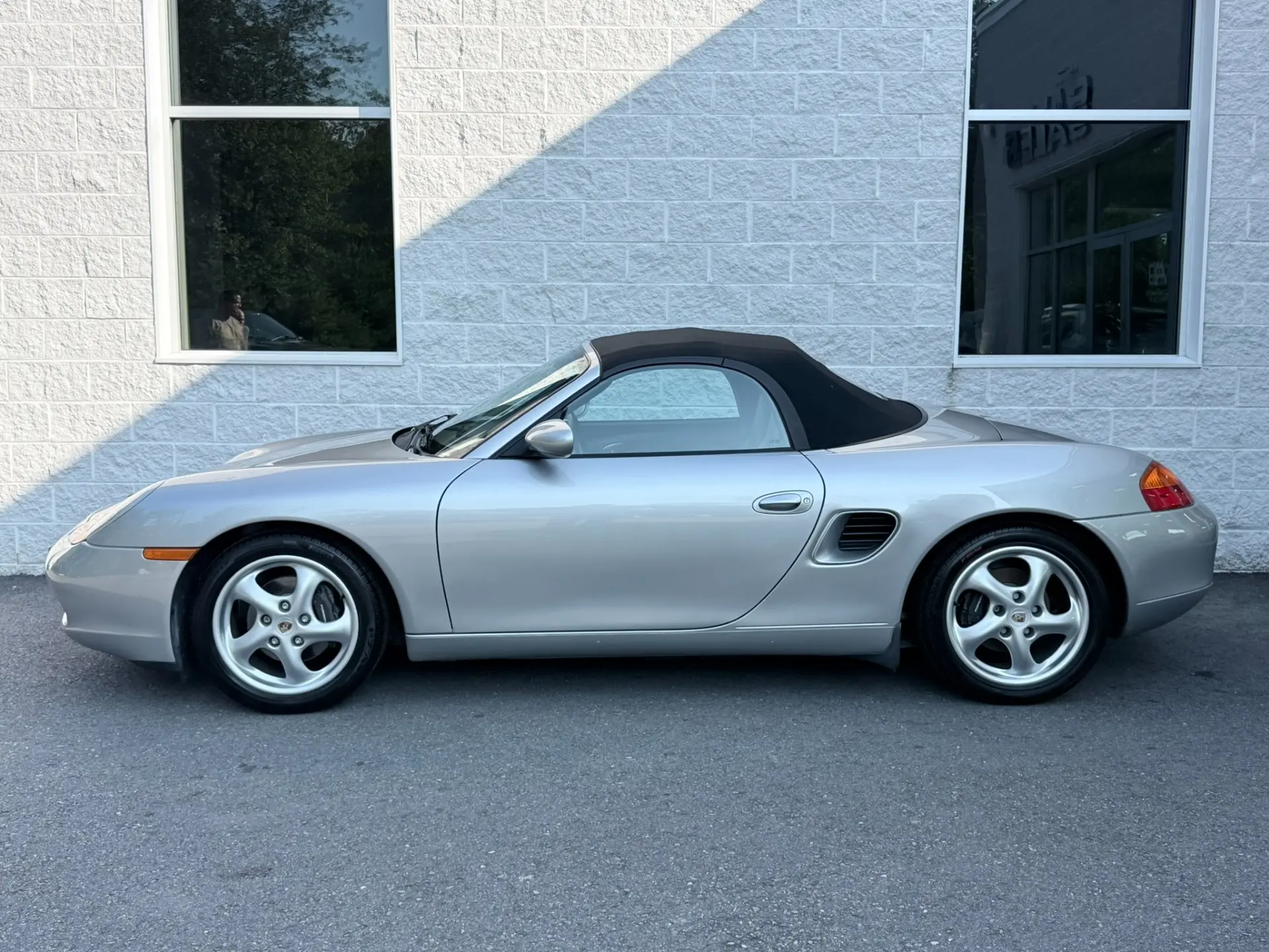 2000 Porsche Boxster Base photo 3