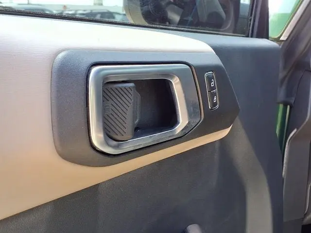 2023 Ford Bronco Wildtrak 4x4 photo 4